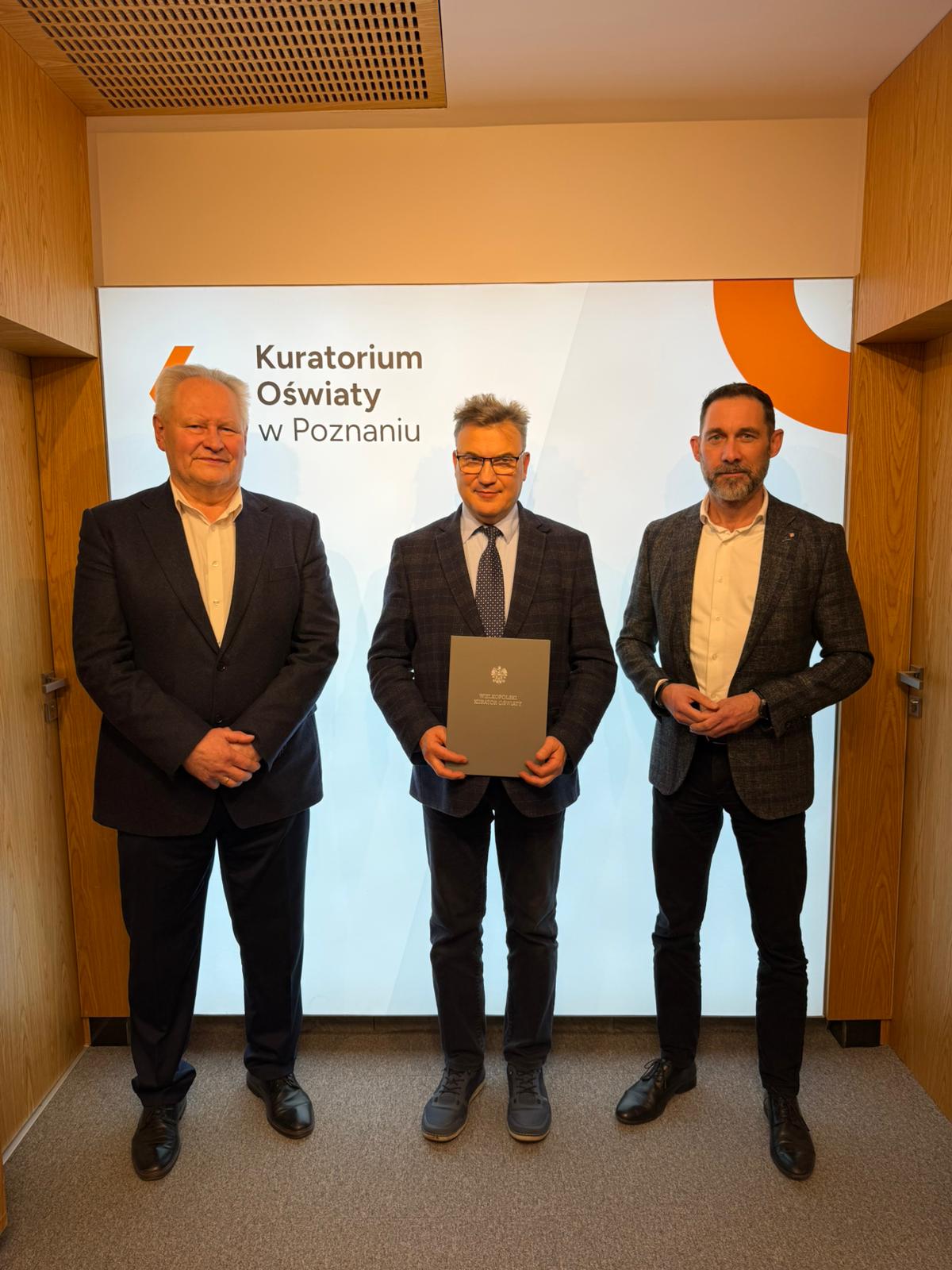 655359726 1612420576584843 8664874756872959408 n